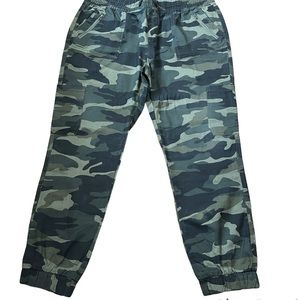NWOT • Kismet Camouflage Cargo High Rise Joggers